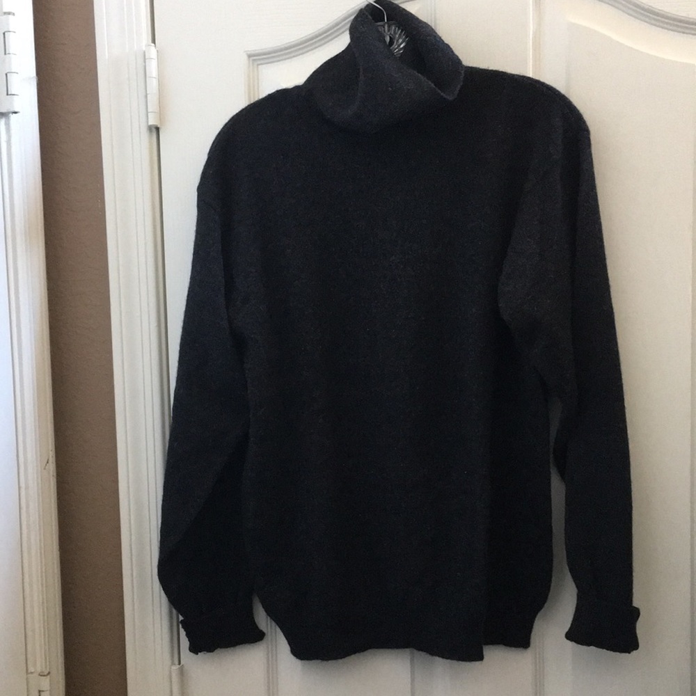 FINAL MARKDOWN Ladies’ Lands’ End Lambswool Sweater (S)